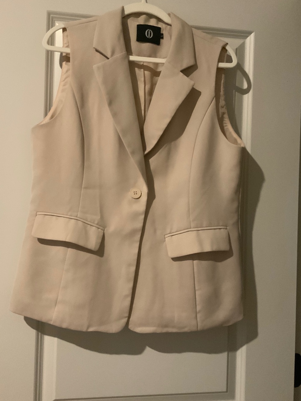 Sleeveless Blazer Vest in Light Beige